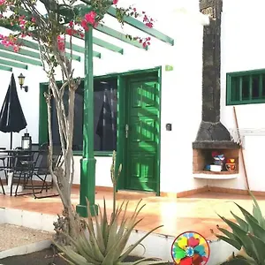 https://bungalow-king.in-canary-islands.com